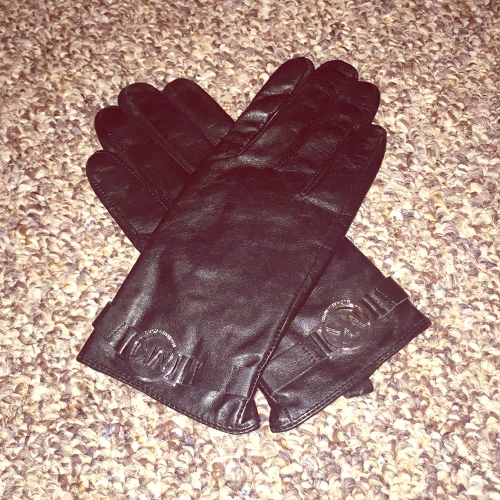 Michael Kors Black Leather Gloves